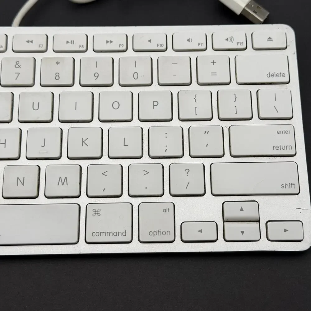 Genuine Apple A1242 Wired USB Keyboard for iMac Mac Mini Mac Pro MB869LL/A